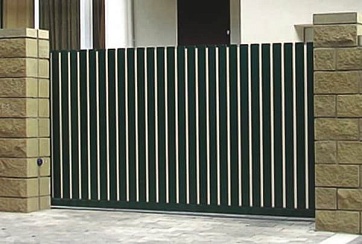 Откатные ворота Prestige Алютех с заполнением алюминиевыми экструдированными профилями различной ширины: 37, 82, 87 мм 2500х1800 мм